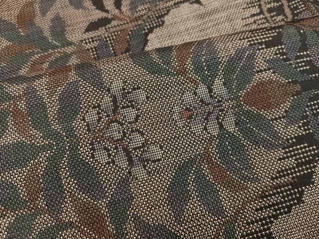 平和屋着物●本場大島紬 カタス9マルキ 草花文 正絹 逸品 未使用 AABI7433ph
