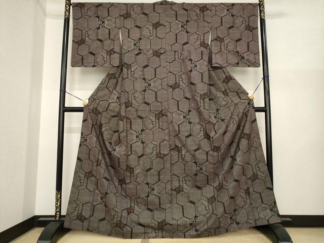 平和屋着物●本場大島紬 一元7マルキ 亀甲花文 正絹 逸品 AABI7961ck
