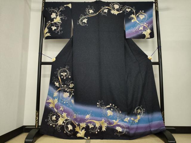 平和屋着物●訪問着 花唐草文 暈し染め 金彩 銀通し地 正絹 逸品 AABI7970ck