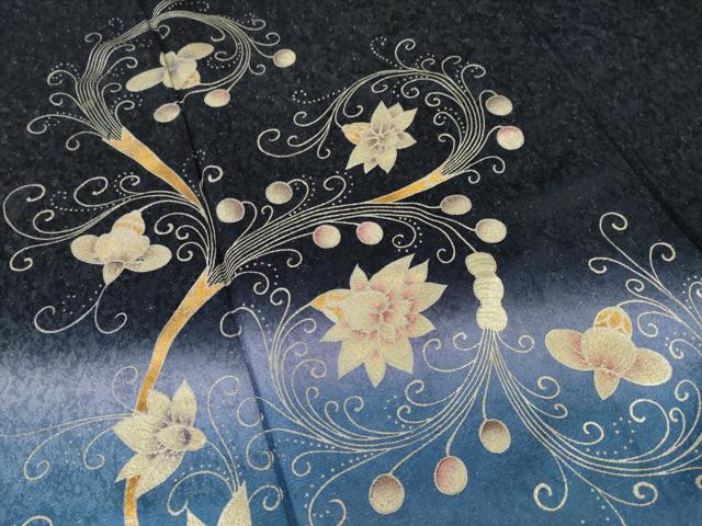 平和屋着物●訪問着 花唐草文 暈し染め 金彩 銀通し地 正絹 逸品 AABI7970ck