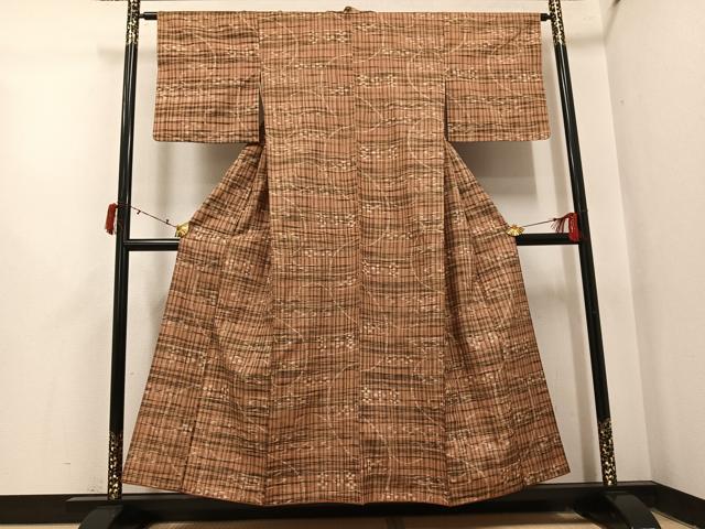 平和屋着物●上質な紬 琉球絣文様 正絹 逸品 AABI8494ph