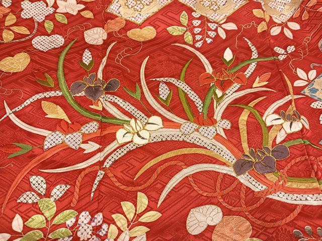 平和屋着物●豪華振袖 駒刺繍 草花文 松坂屋扱い 金彩 正絹 逸品 AABI8504ph