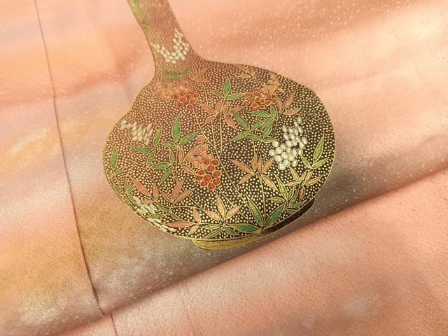 平和屋着物●人間国宝 福田喜三郎 訪問着 刺繍 陶器草花文 暈し染め 金銀彩 正絹 逸品 AABI8532ph