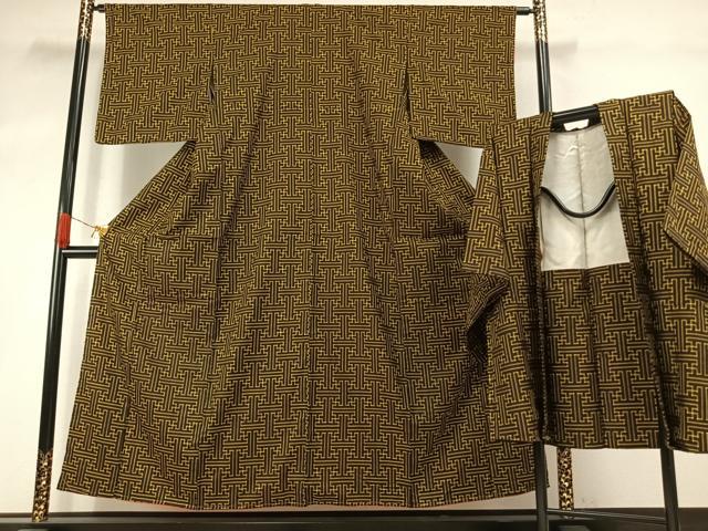 平和屋着物●本場大島紬 龍郷絣 秋名バラ アンサンブル 正絹 逸品 AABI9075fy