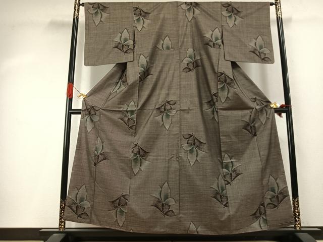 平和屋着物●本場大島紬 カタス9マルキ 舞蝶文 正絹 逸品 AABI9423fy