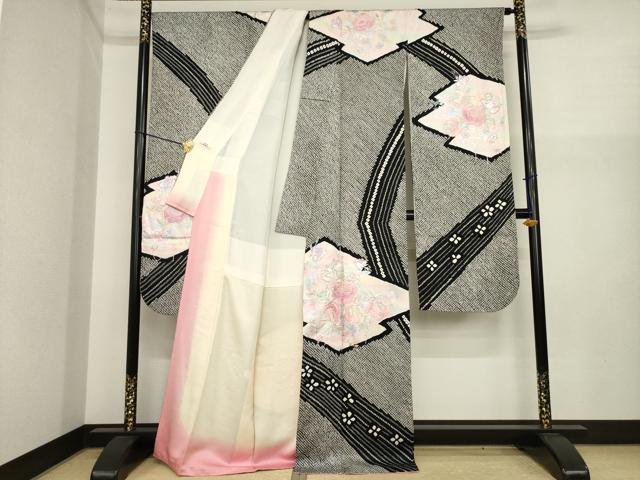 平和屋着物●豪華振袖 総絞り 刺繍 松皮菱花文 黒地 銀糸 やまと誂製 正絹 逸品 AABI9662ck