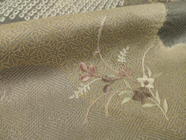 平和屋着物●訪問着 駒刺繍 絞り 雲重ね花篭文 金彩 正絹 逸品 未使用 AABI9672ck