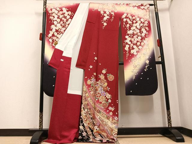平和屋着物●豪華振袖 花毬文 暈し染め 金彩 金通し地 ロング丈 正絹 逸品 AABJ0011ph