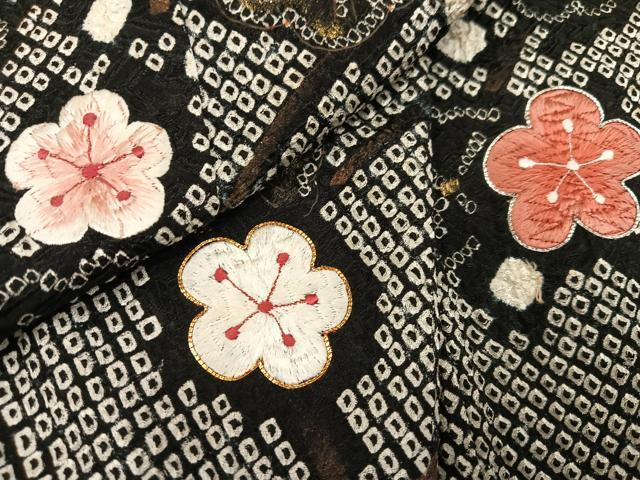 平和屋着物●訪問着 駒刺繍 絞り 枝梅 黒地 金銀彩 正絹 逸品 AABJ0033ph
