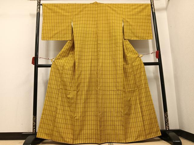 平和屋着物●山下八百子 本場黄八丈 市松綾織 格子 正絹 逸品 未使用 AABJ0141ph