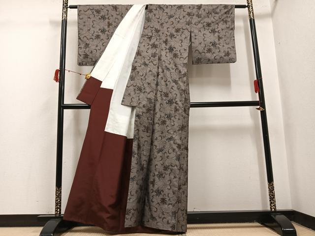 平和屋着物●本場大島紬 カタス9マルキ 更紗唐草文 正絹 逸品 AABJ0154ph