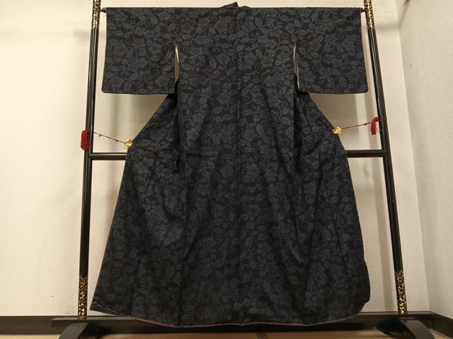 平和屋着物●本場結城紬 重要無形文化財 100亀甲 花唐草文 正絹 逸品 未使用 AABJ1289ph