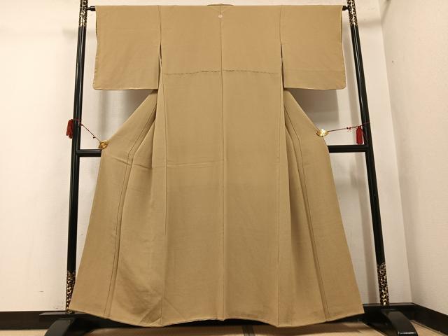 平和屋着物●上質な色無地 榛色 鬼しぼ縮緬 正絹 逸品 AABJ1291ph