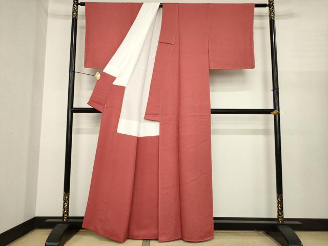 平和屋着物●上質な色無地 吉祥華紋 臙脂色 さが美扱い 正絹 逸品 AABJ1429ck