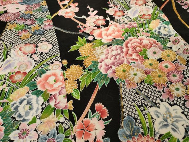 平和屋着物●豪華振袖 舞花文 黒地 正絹 逸品 AABJ1444ck