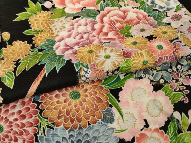 平和屋着物●豪華振袖 舞花文 黒地 正絹 逸品 AABJ1444ck