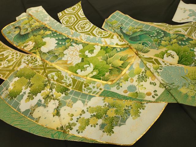 平和屋着物■豪華黒留袖 駒刺繍 松竹梅孔雀花短冊文 金彩 正絹 逸品 AABJ1894sx