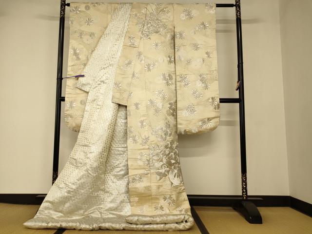 平和屋本店●白打掛 白無垢 和装 婚礼 結婚式 花嫁 神社挙式 草花流水文 銀糸 逸品 AABJ2736fw
