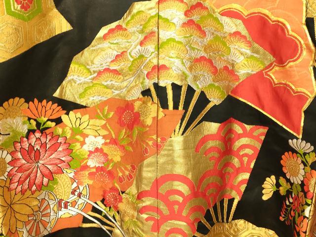 平和屋本店●色打掛 和装 婚礼 結婚式 花嫁 神社挙式 駒刺繍 吉祥花車扇子文 黒地 金銀糸 金通し地 逸品 AABJ2751fw