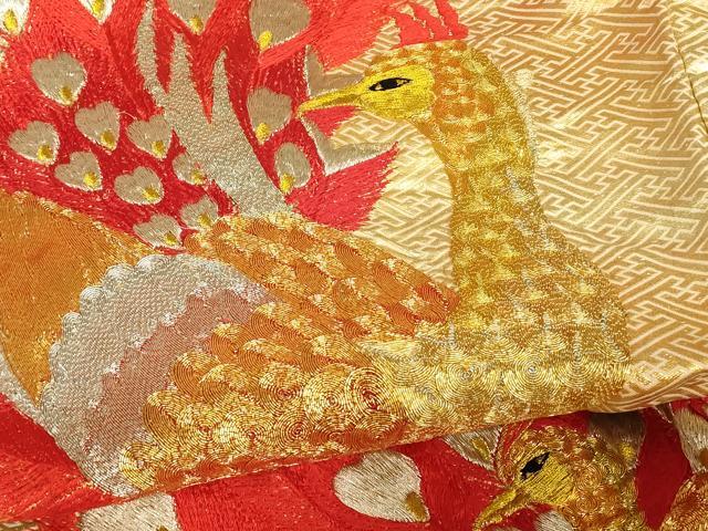 平和屋本店●色打掛 和装 婚礼 結婚式 花嫁 神社挙式 駒刺繍 枝梅孔雀文 金銀糸 逸品 AABJ2762fw