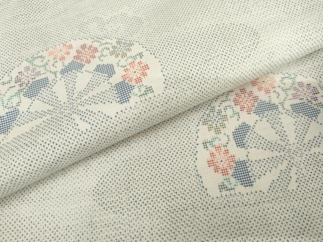 平和屋着物●本場大島紬 白大島 カタス9マルキ 花片輪車文 正絹 逸品 AABJ3218cs