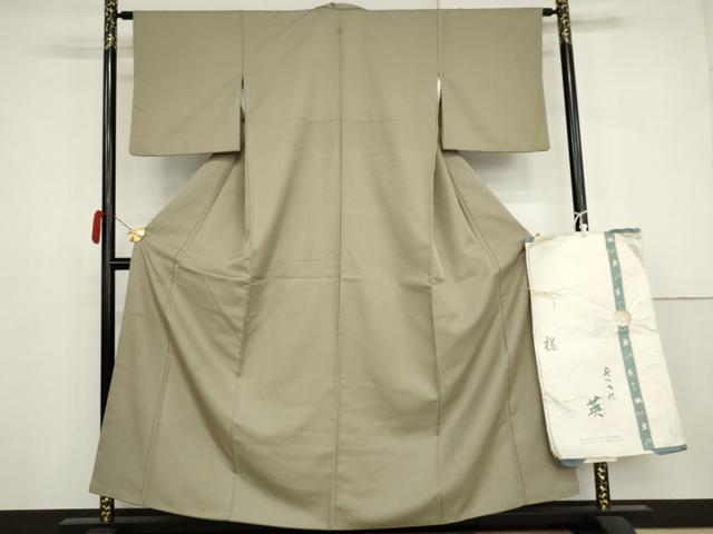 平和屋着物●洗える最高級着物 <英>はなぶさ謹製 色無地 花尽くし地紋 山葵色 たとう紙付き 洗える着物 AABJ3233cs