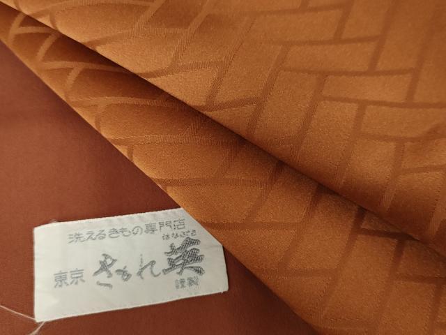 平和屋着物●洗える最高級着物 <英>はなぶさ謹製 色無地 檜垣地紋 琥珀色 洗える着物 AABJ3236cs