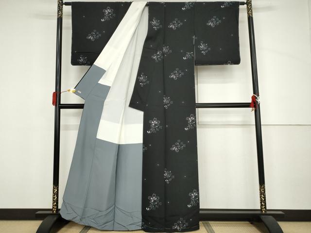 平和屋着物●上質な小紋 花蝶文 黒地 三越扱い 丹後ちりめん 反端付き 正絹 逸品 AABJ3765cs