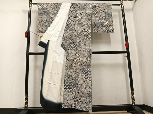 平和屋着物●上質な小紋 型染め 花唐草文 黒地 鬼しぼ縮緬 正絹 逸品 AABJ3848ph