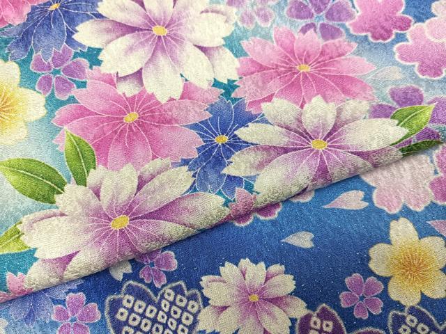平和屋着物●豪華振袖 舞花文 暈し染め 銀通し地 正絹 逸品 AABJ3861ph