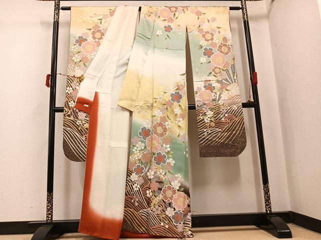 平和屋着物●豪華振袖 駒刺繍 立波花文 暈し染め 金彩 正絹 逸品 AABJ3902ph