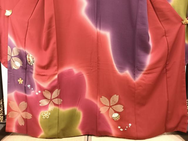 平和屋着物●豪華振袖 駒刺繍 毬 舞桜文 暈し染め 金糸 金彩 正絹 逸品 AABJ4161fy