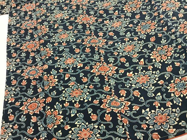 平和屋着物●上質な小紋 藍 型染め 花唐草文 鬼しぼ縮緬 正絹 逸品 未使用 AABJ4168fy