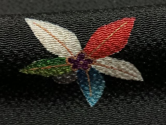 平和屋着物●上質な小紋 舞花文 黒地 金彩 鬼しぼ縮緬 正絹 逸品 AABJ4209fy