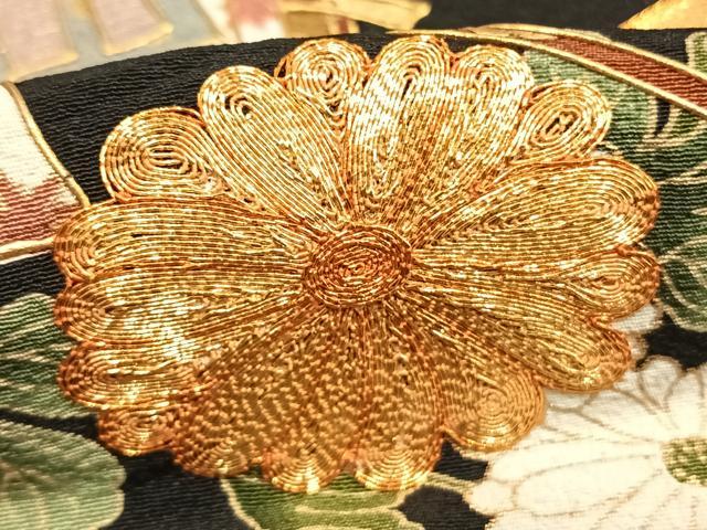 平和屋着物●豪華黒留袖 駒刺繍 御所車花鳥文 金彩 仮絵羽 正絹 逸品 未使用 AABJ4293fy