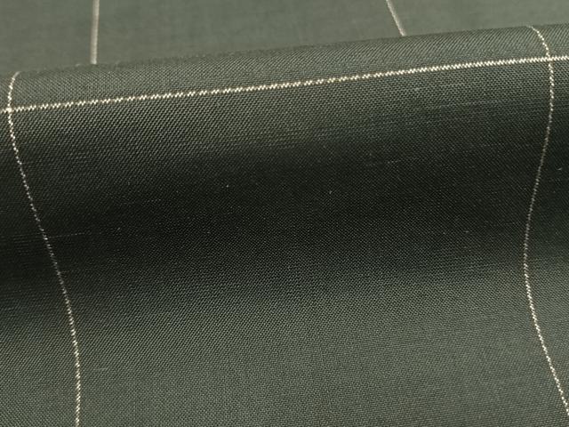 平和屋着物●本場大島紬 格子 黒地 廣田紬謹製 反端付き 正絹 逸品 AABJ4496fy