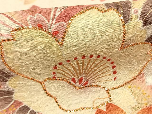 平和屋着物●豪華振袖 駒刺繍 花蝶文 暈し染め 金彩 銀通し地 さが美扱い 正絹 逸品 AABJ4544fy