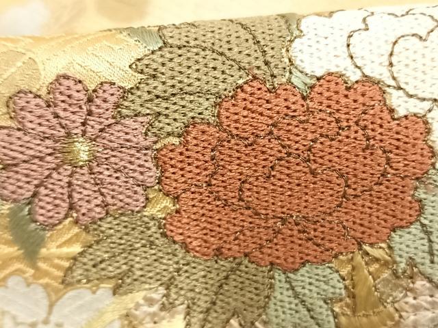 平和屋着物●訪問着 刺繍 草花文 暈し染め 金糸 金彩 正絹 逸品 AABJ4613fy