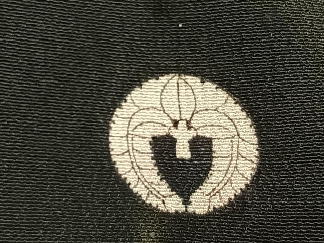 平和屋着物●アンティーク 大正ロマン 黒留袖 駒刺繍 鶴 枝松文 金銀彩 正絹 逸品 AABJ4688fy