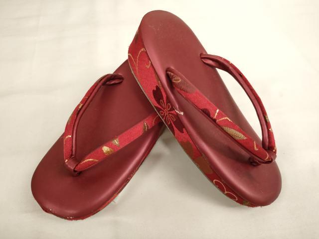 平和屋本店∵七五三 女の子 和装小物セット 舞桜文 金彩 箱付き 逸品 AABJ5370ja