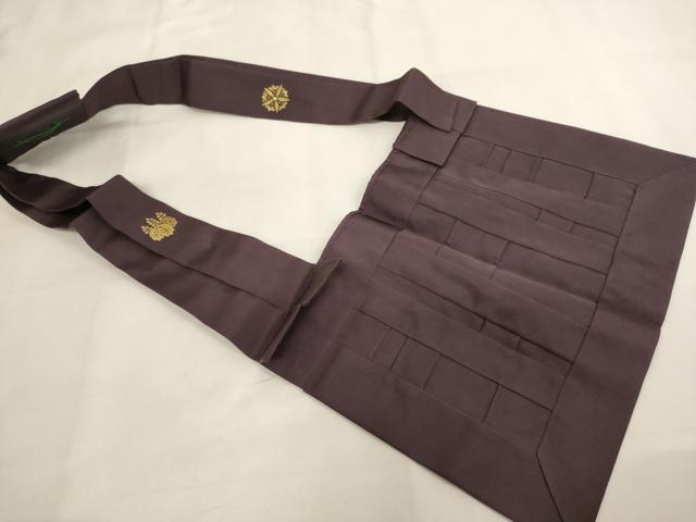 平和屋本店▼茶人 小野塚五条袈裟 両山紋 葡萄色地 法衣 寺院 仏具 仏教 僧侶 神職 装束 AABJ5462ja