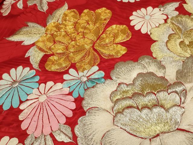 平和屋本店●色打掛 和装 婚礼 結婚式 花嫁 神社挙式 総刺繍 駒刺繍 飾花文 金銀糸 逸品 AABJ5833ou
