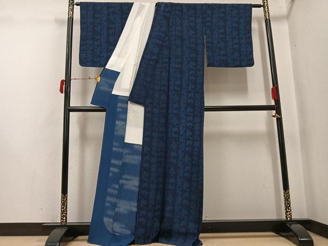 平和屋着物●上質な小紋 本藍 型染め 笹梅鶴文 正絹 逸品 AABJ6268ph