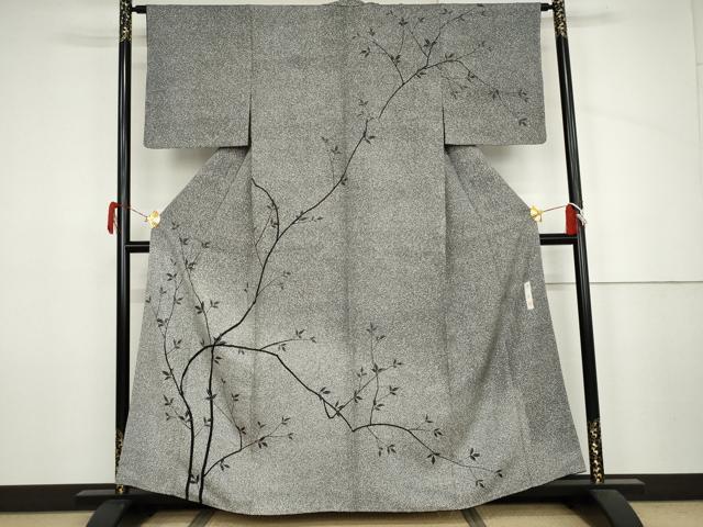 平和屋着物●訪問着 作家物 俊 枝葉文 たたき染め 黒地 正絹 逸品 AABJ6566cs