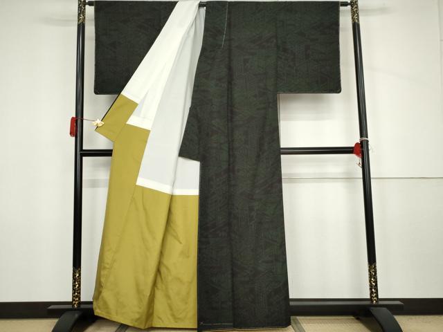 平和屋着物●結城紬 80亀甲 風景文 黒地 正絹 逸品 AABJ6586cs