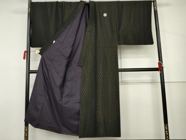 平和屋着物●男性 黒紋付・羽織セット 亀甲文 黒地 金通し地 キングサイズ 正絹 逸品 AABJ6639cs