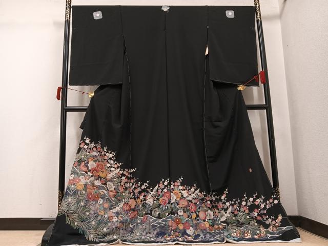 平和屋着物●豪華黒留袖 友禅 作家物 飛鶴草花文 仮絵羽 正絹 逸品 未使用 AABJ7191ph