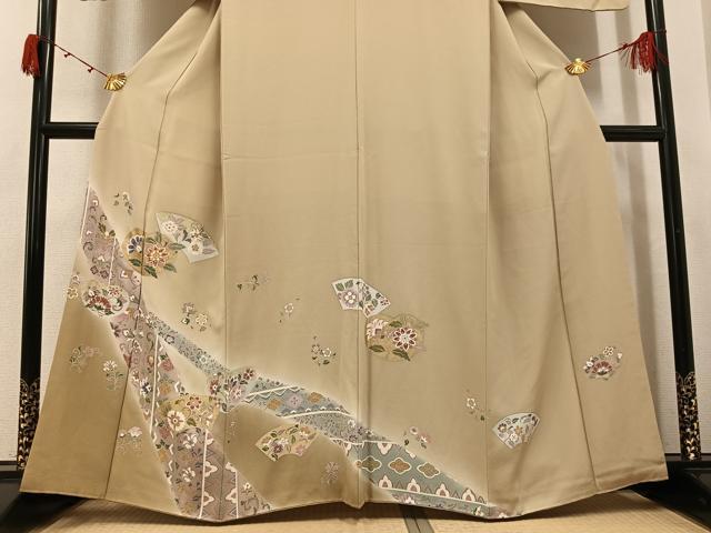 平和屋着物●豪華色留袖 駒刺繍 地紙草花文 暈し染め 金彩 正絹 逸品 AABJ7244ph