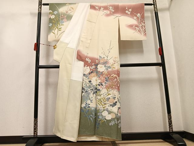 平和屋着物●京友禅作家 山科春宣 訪問着 草花文 暈し染め 丹後ちりめん 反端付き 正絹 逸品 未使用 AABJ8450ph
