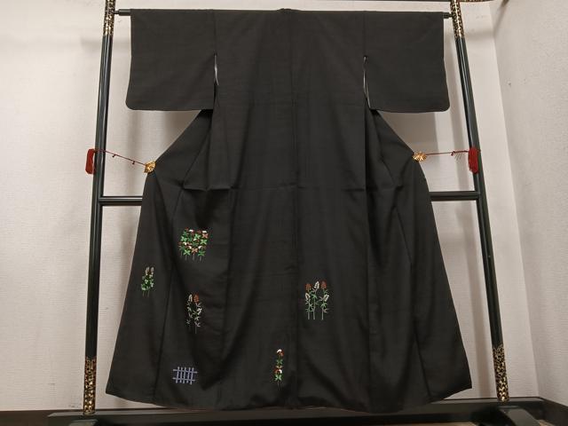 平和屋着物●訪問着 紬地 総刺繍 草花文 黒地 正絹 逸品 AABJ8517ph